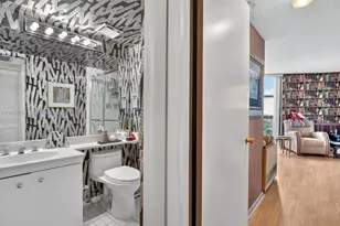 4000 Towerside Terrace, Miami, FL 33138 - Photo 19