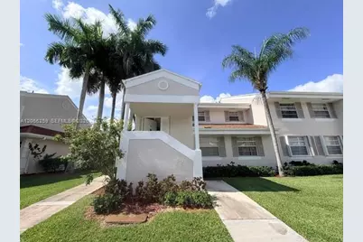 2224 SE 27 Dr #201 C, Homestead, FL 33035 - Photo 1