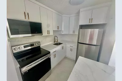 7195 NW 179th St #107, Hialeah, FL 33015 - Photo 5