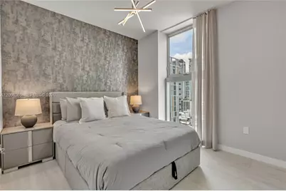 77 SE 5th St #2006, Miami, FL 33131 - Photo 13