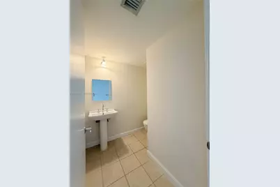 185 SW 7th St #3105, Miami, FL 33130 - Photo 13