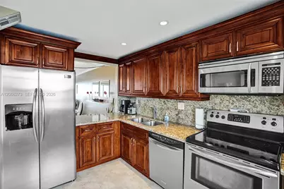 1401 N Riverside Dr #1005, Pompano Beach, FL 33062 - Photo 5
