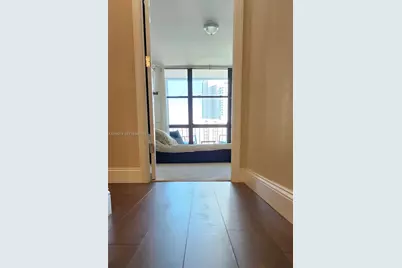 1000 Parkview Dr #1026, Hallandale Beach, FL 33009 - Photo 17