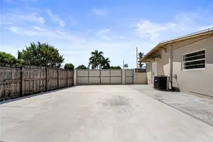 8241 SW 12th Terrace, Miami, FL 33144 - Photo 3