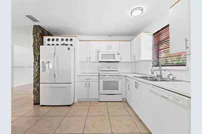 8241 SW 12th Ter, Miami, FL 33144 - Photo 7