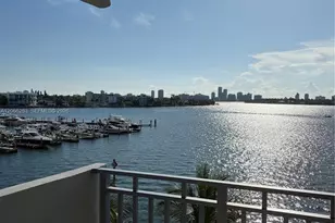 7545 E Treasure Dr, North Bay Village, FL 33141 - Photo 1