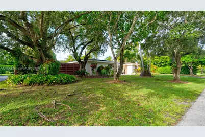8340 SW 163rd St, Palmetto Bay, FL 33157 - Photo 61
