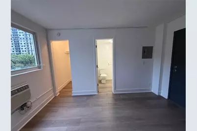 143 SW 9th St #310, Miami, FL 33130 - Photo 5