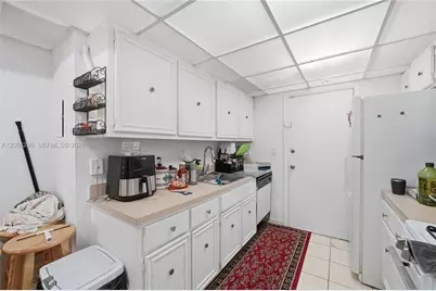 17901 NW 68th Ave #R206, Hialeah, FL 33015 - Photo 7
