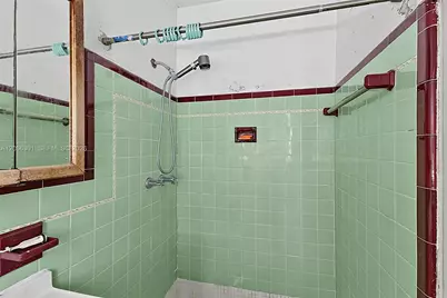 1200 NE 131st St, North Miami, FL 33161 - Photo 17