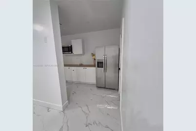 8220 NW 199th St #8220, Hialeah, FL 33015 - Photo 7