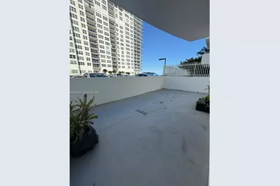 3001 S Ocean Dr #107, Hollywood, FL 33019 - Photo 9