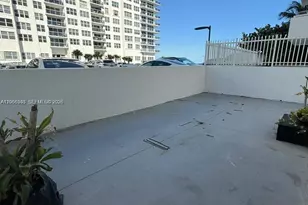 3001 S Ocean Dr, Hollywood, FL 33019 - Photo 9