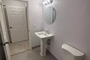 14084 NE 2nd Ave, Miami, FL 33161 - Photo 5