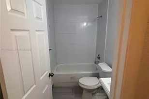14084 NE 2nd Ave, Miami, FL 33161 - Photo 3