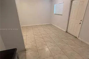 14084 NE 2nd Ave, Miami, FL 33161 - Photo 21
