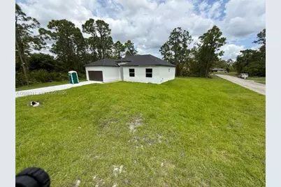 723 Epps Brown St E, Other City - In The State Of Florida, FL 33974 - Photo 35