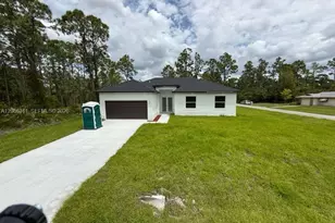 723 Epps Brown St E, Other City - In The State Of Florida, FL 33974 - Photo 5