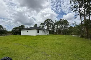 723 Epps Brown St E, Other City - In The State Of Florida, FL 33974 - Photo 37