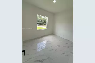 723 Epps Brown St E, Other City - In The State Of Florida, FL 33974 - Photo 21