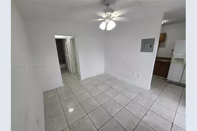 535 NW 7th St #3, Miami, FL 33136 - Photo 9