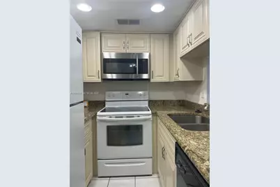 7250 Golf Colony Ct #102, Lake Worth, FL 33467 - Photo 7