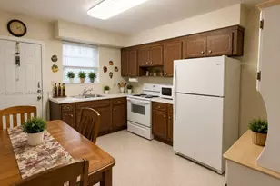 470 NW 52nd Ave, Miami, FL 33126 - Photo 17