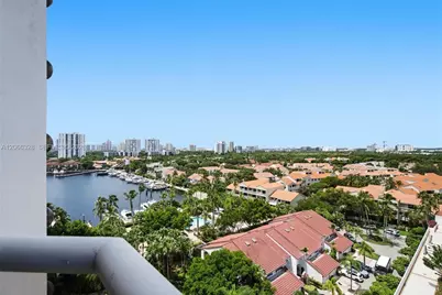 3610 Yacht Club Dr #1114, Aventura, FL 33180 - Photo 49