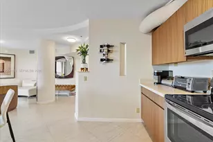 3610 Yacht Club Dr, Aventura, FL 33180 - Photo 19