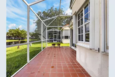 1520 Seabay Rd, Weston, FL 33326 - Photo 29