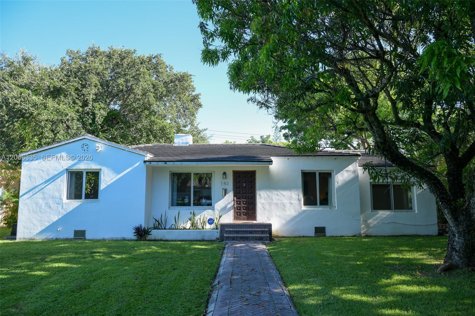142 NW 98th St - 142 NW 98th St, Miami Shores, FL 33150 Luxury Property | Jose Angel Pina