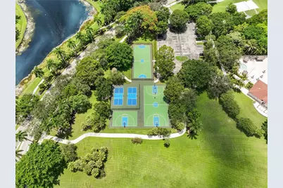 4312 Laurel Ridge Cir, Weston, FL 33331 - Photo 49
