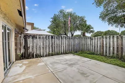 11065 NW 38th Pl, Sunrise, FL 33351 - Photo 31