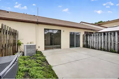 11065 NW 38th Pl, Sunrise, FL 33351 - Photo 33