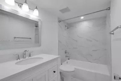 11960 NE 19th Dr #15, North Miami, FL 33181 - Photo 17