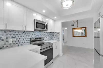 11960 NE 19th Dr #15, North Miami, FL 33181 - Photo 9