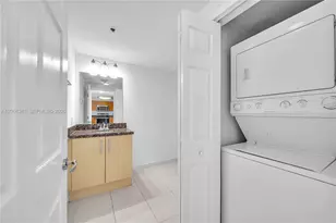 6362 Collins Ave, Miami Beach, FL 33141 - Photo 15
