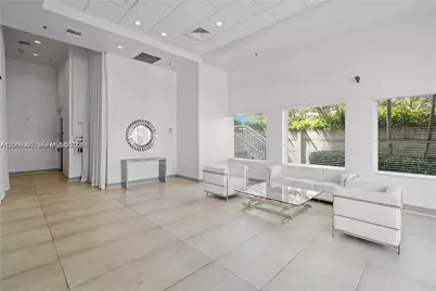 6362 Collins Ave #411, Miami Beach, FL 33141 - Photo 11