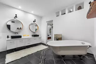 11400 Griffing Blvd, Biscayne Park, FL 33161 - Photo 37