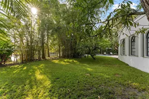 11400 Griffing Blvd, Biscayne Park, FL 33161 - Photo 29