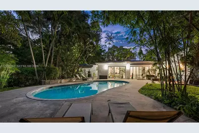 11400 Griffing Blvd, Biscayne Park, FL 33161 - Photo 23