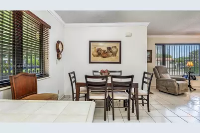 154 W 59th St, Hialeah, FL 33012 - Photo 7