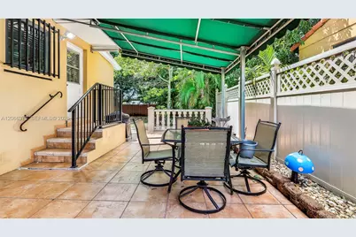 154 W 59th St, Hialeah, FL 33012 - Photo 13
