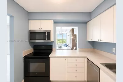 200 Leslie Dr #727, Hallandale Beach, FL 33009 - Photo 9