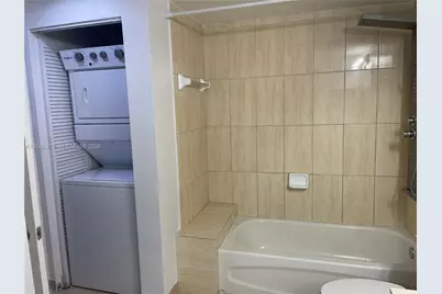 1750 N Bayshore Dr #2810, Miami, FL 33132 - Photo 29