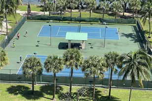 1750 N Bayshore Dr, Miami, FL 33132 - Photo 33