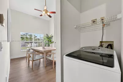 2710 Azalea Ave, Miramar, FL 33025 - Photo 11
