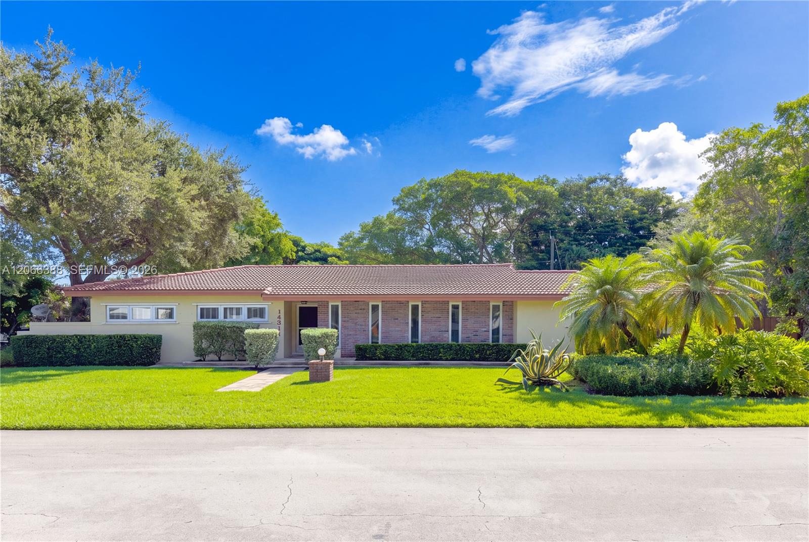 14311 SW 74th Ct - 14311 SW 74th Ct, Palmetto Bay, FL 33158 Luxury Property | Jose Angel Pina