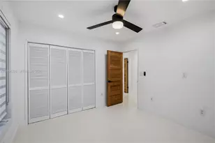 16203 NW 82nd Pl, Miami Lakes, FL 33016 - Photo 29