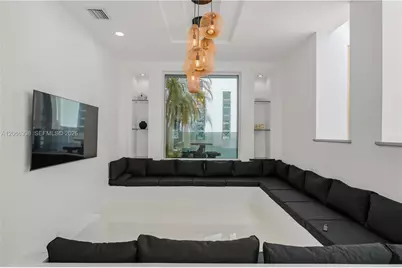 16203 NW 82nd Pl, Miami Lakes, FL 33016 - Photo 13